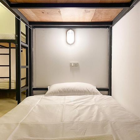 Sathiti Cafe & Bed Apartman Vientián Kültér fotó