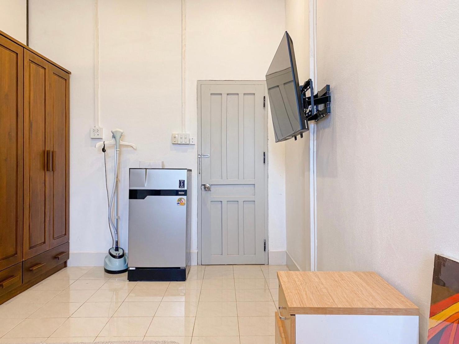 Sathiti Cafe & Bed Apartman Vientián Kültér fotó